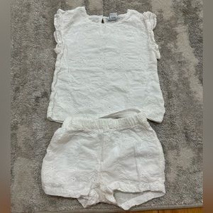 Old navy white lace cotton soft t shirt and shorts set